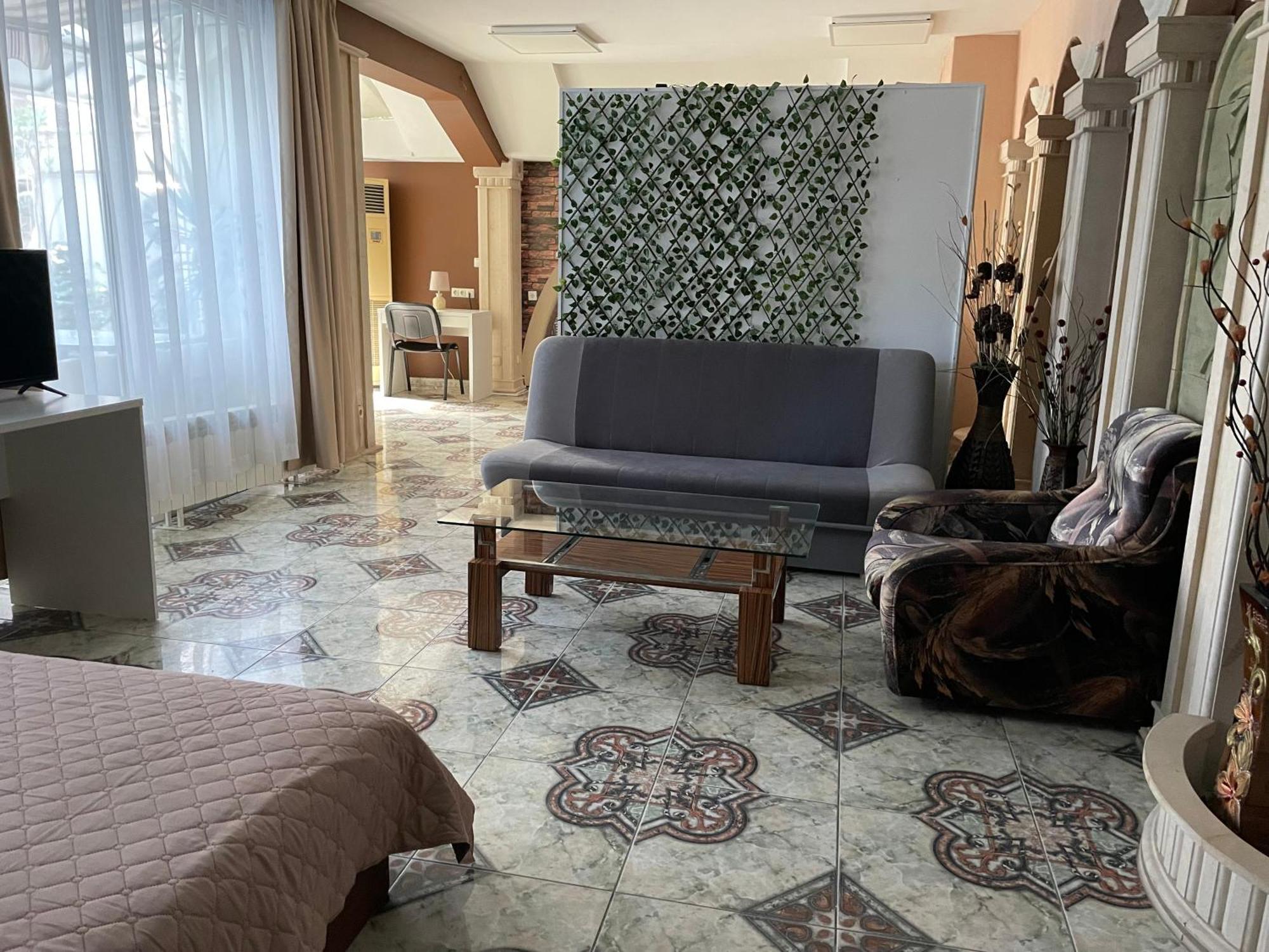 בורגאס Family Hotel Central מראה חיצוני תמונה