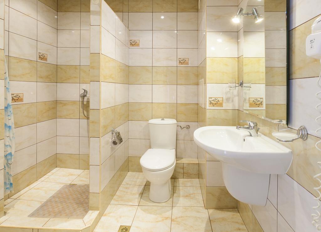 בורגאס Family Hotel Central מראה חיצוני תמונה