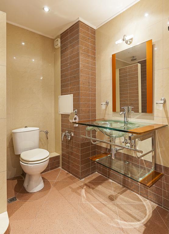בורגאס Family Hotel Central מראה חיצוני תמונה