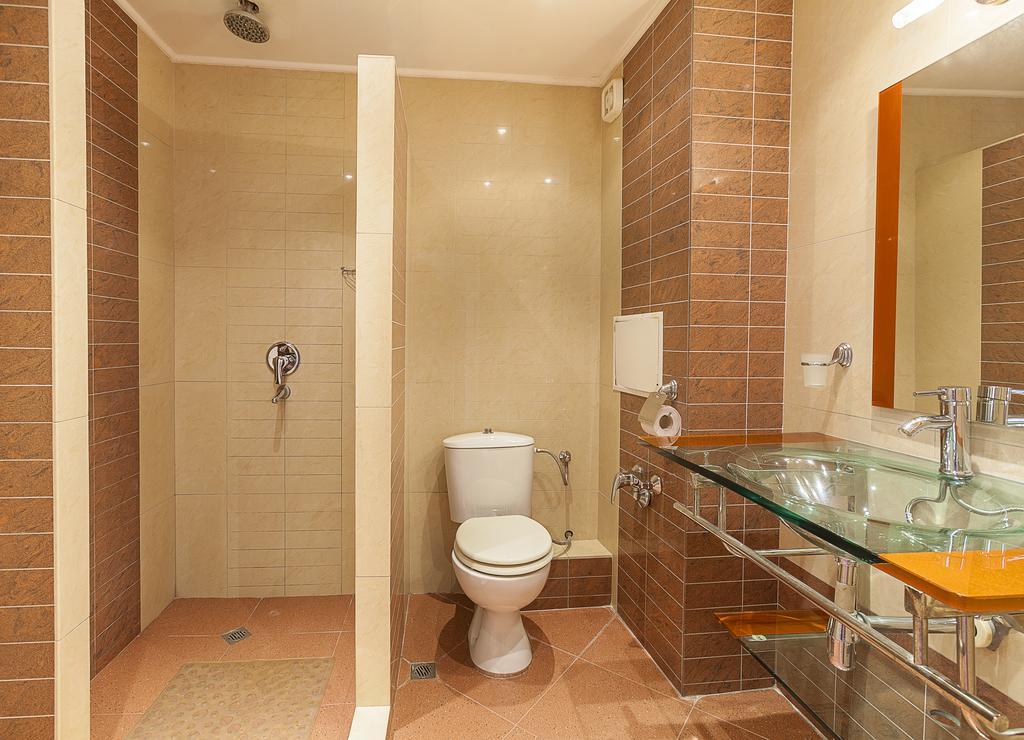 בורגאס Family Hotel Central מראה חיצוני תמונה
